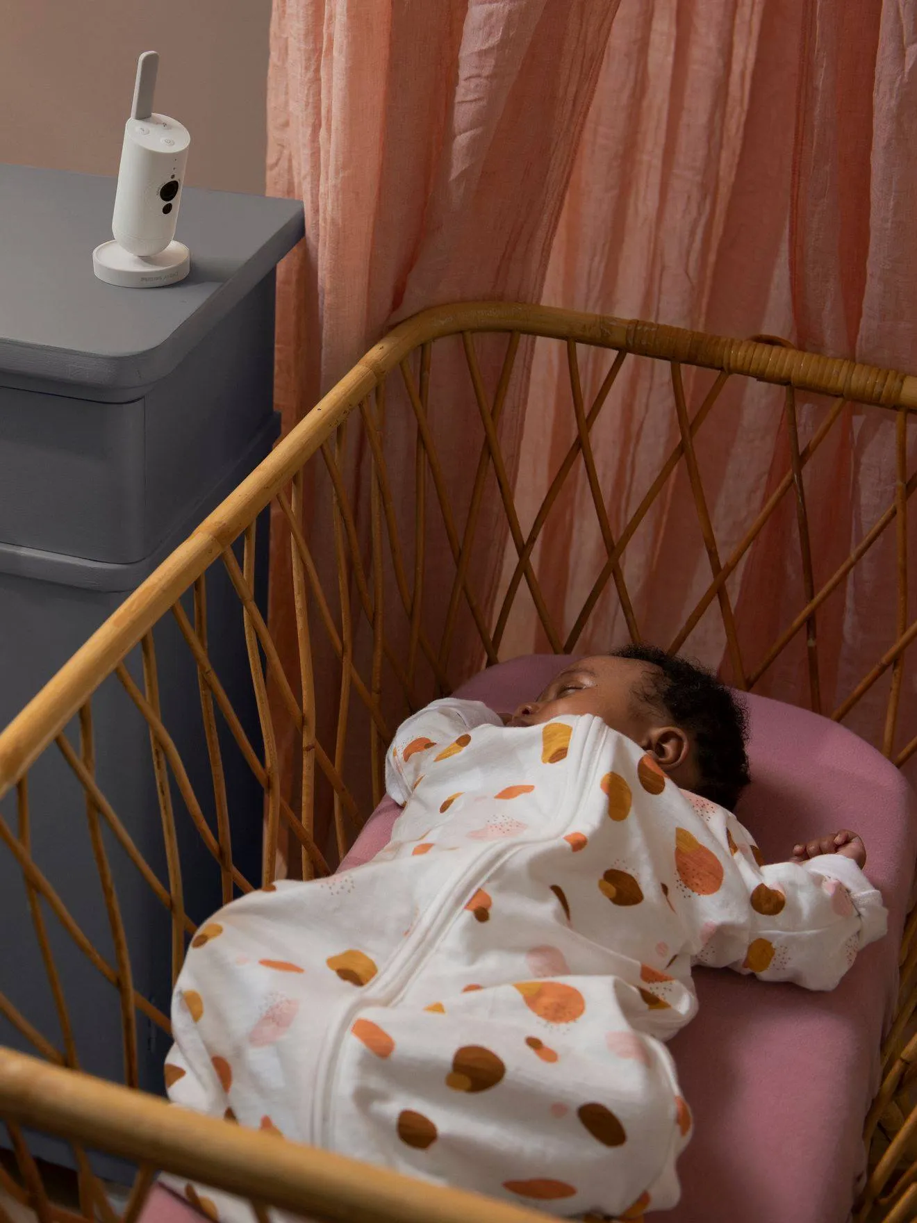 Ecoute-bébé vidéo numérique connecté Philips AVENT SCD921 blanc - Philips Avent
