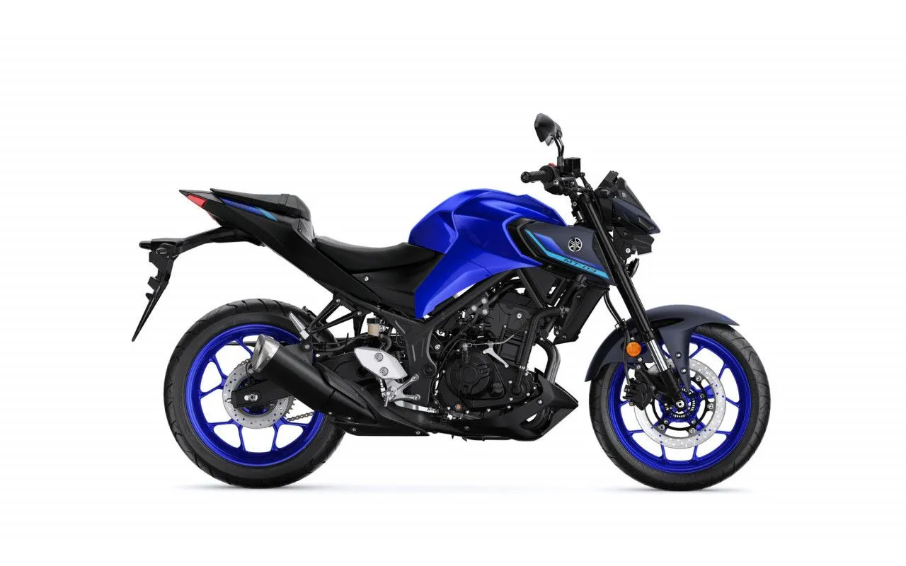Roadster Motorcycle MT-03 2023