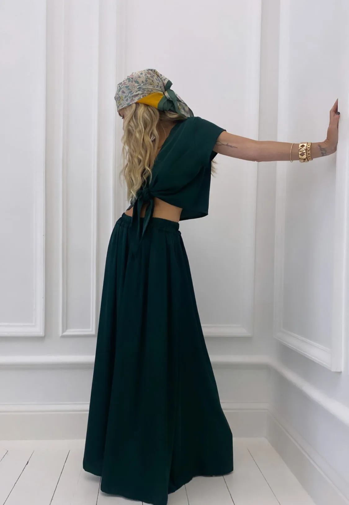 Pantalon vert ample satiné