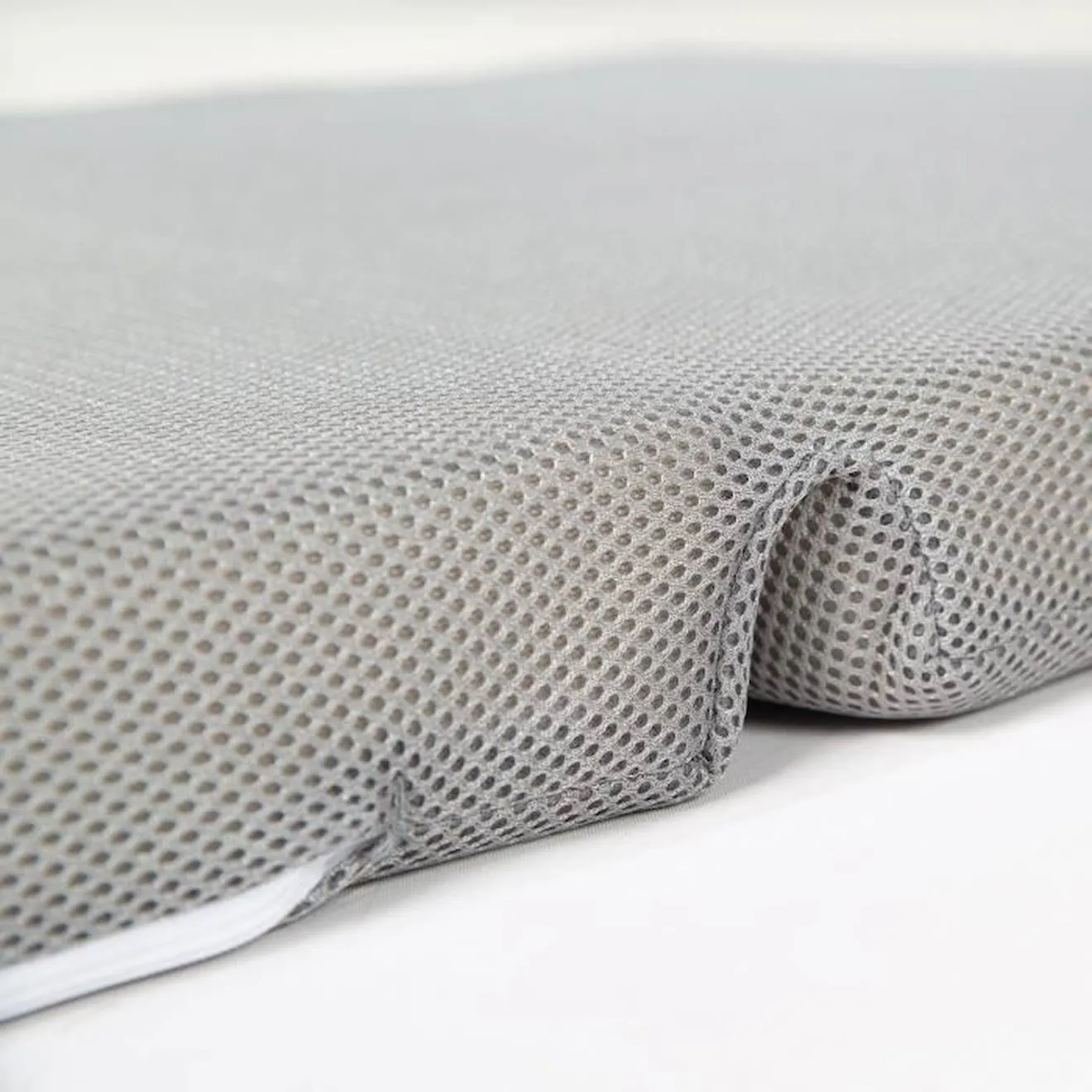 ROBA Matelas Bébé de Voyage "safe asleep®" Pliable et Aérée - 60x120 cm gris - Roba